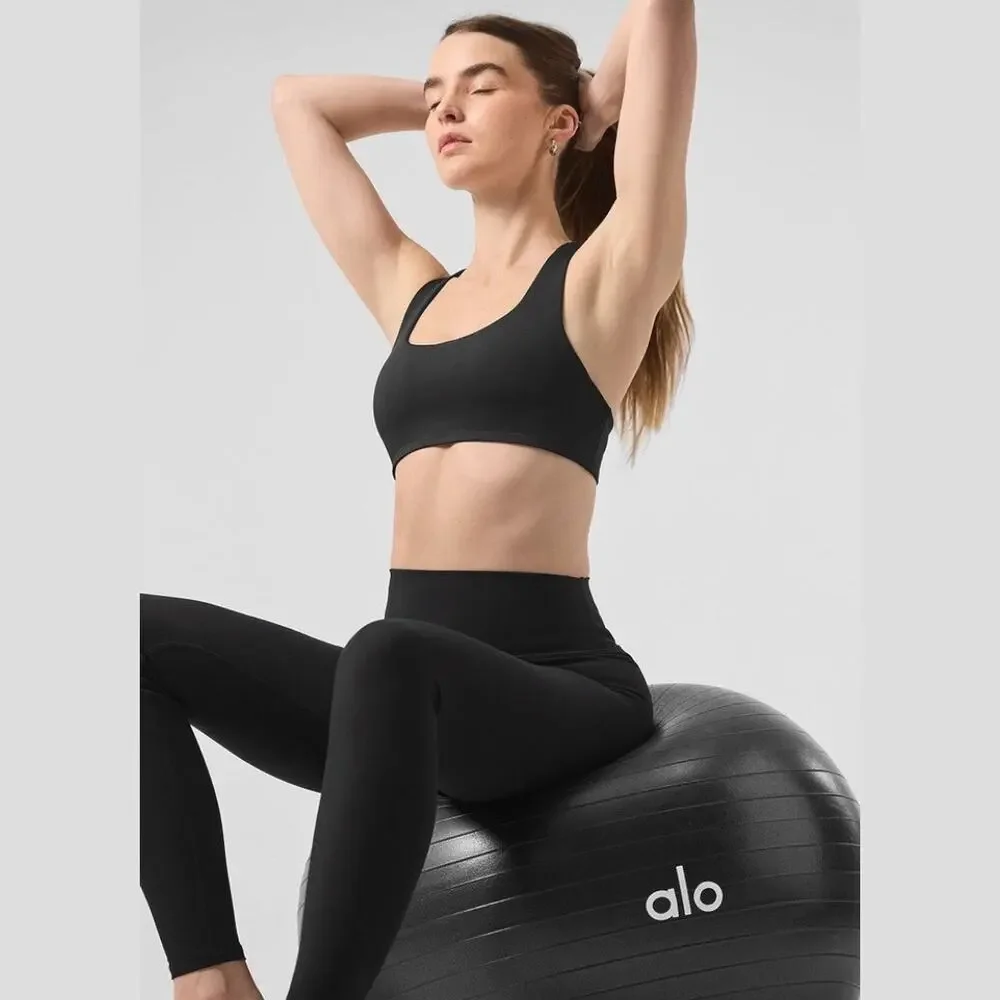 ALO Yoga 🚨🚨preloved 🚨🚨